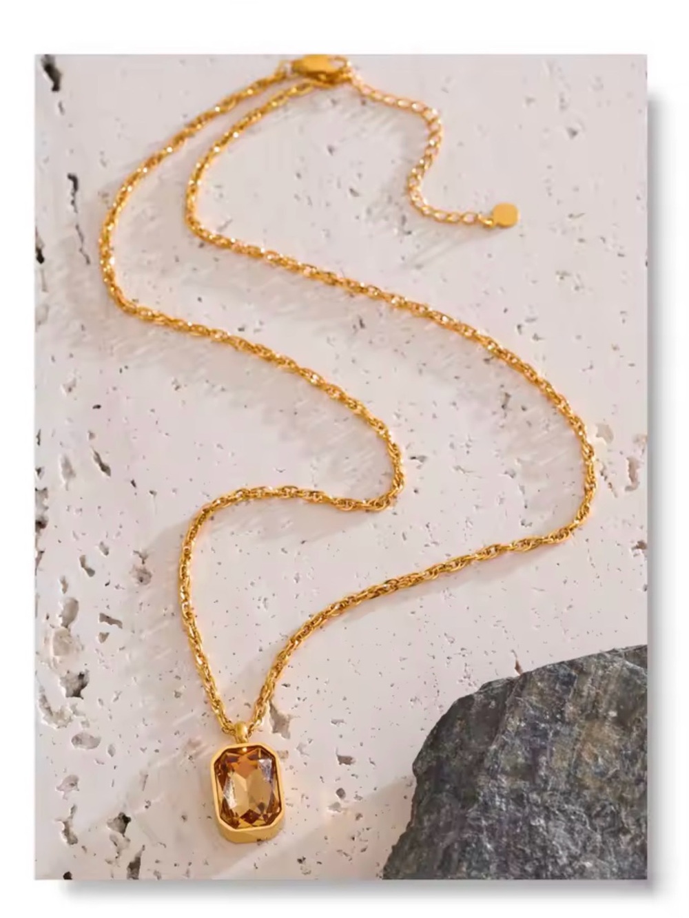 NWT 18k Gold Plated Shiny Champagne
Zirconia Pendant Necklace